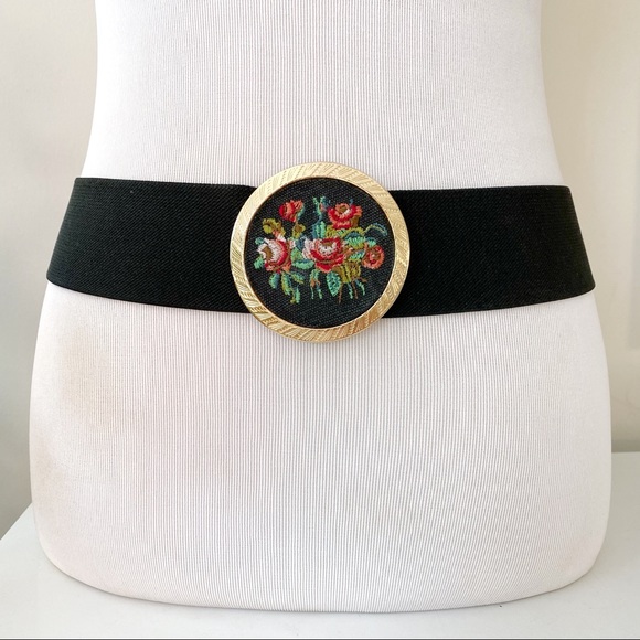 Vintage Accessories - VTG 90s does 70s embroidered flower buckle belt